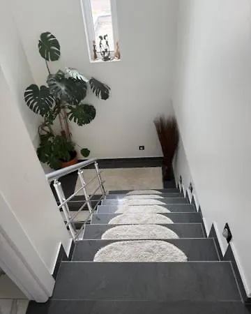 Privatunterkunft Villa *