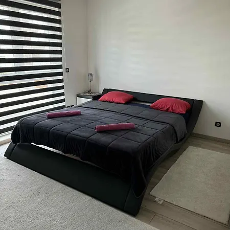 Privatunterkunft Villa *